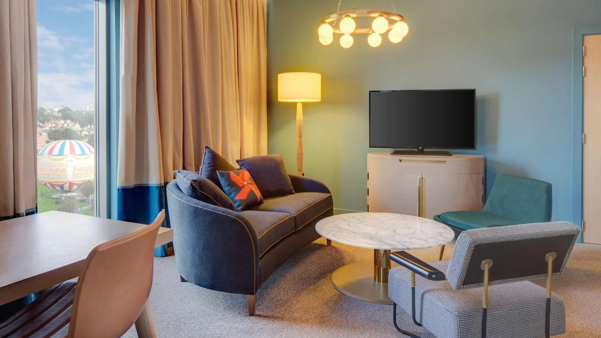 Hilton Bournemouth Hotel